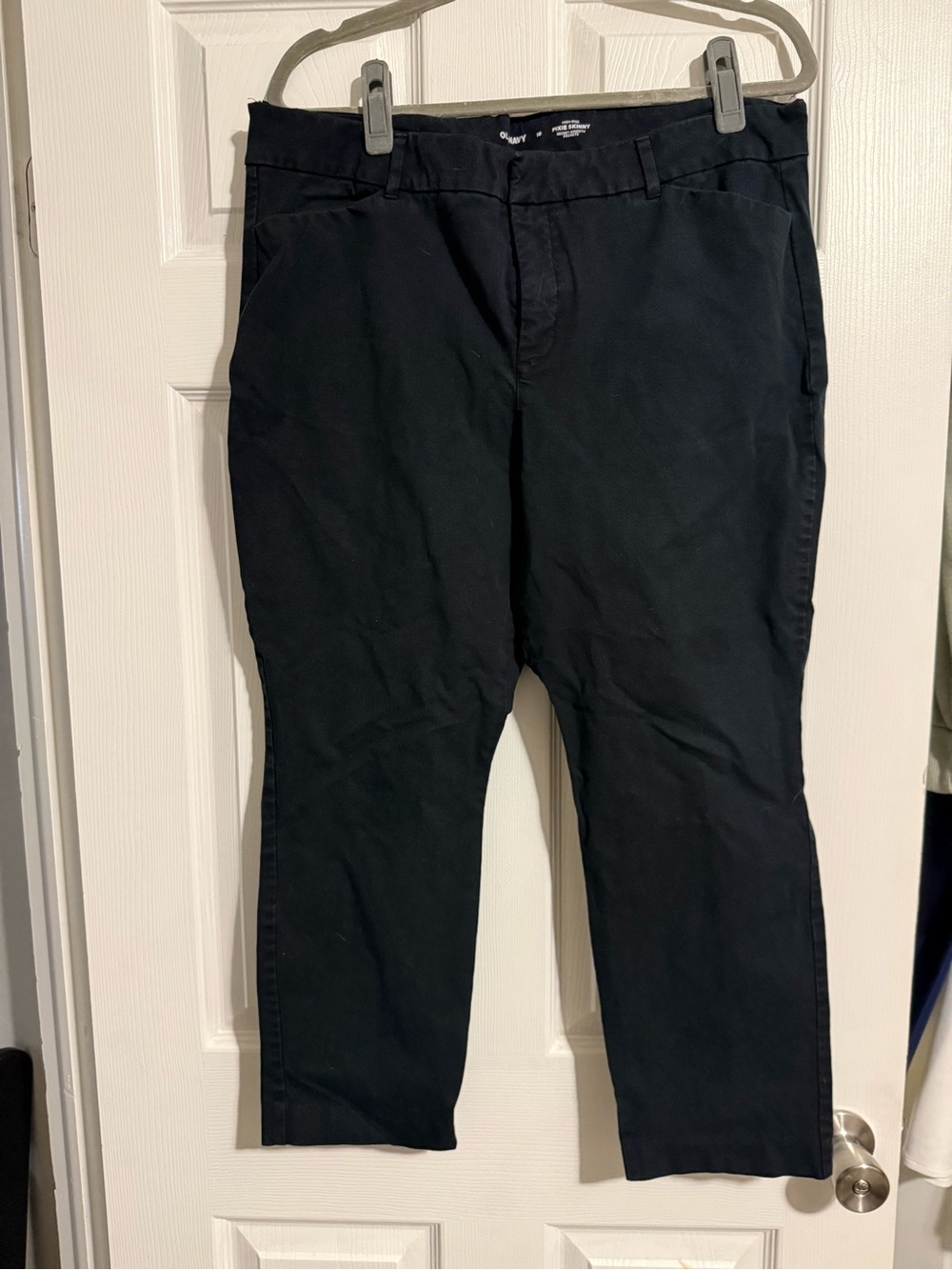 Old Navy Pixie Skinny Pant